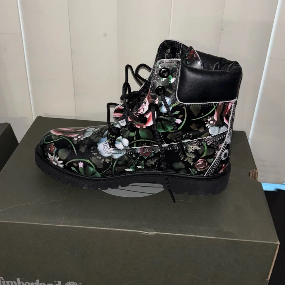 Timberland Black Floral Combat Boots - Picture 1 of 1